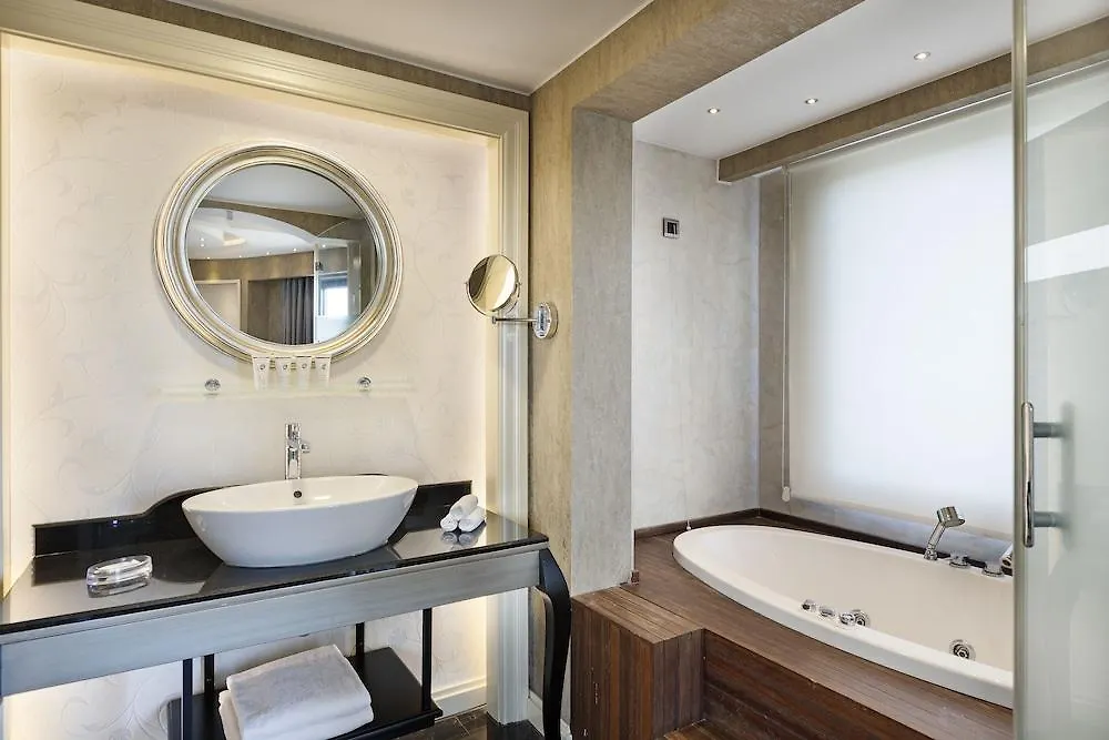 Limak Eurasia Luxury Hotel Istanbul 5*,
